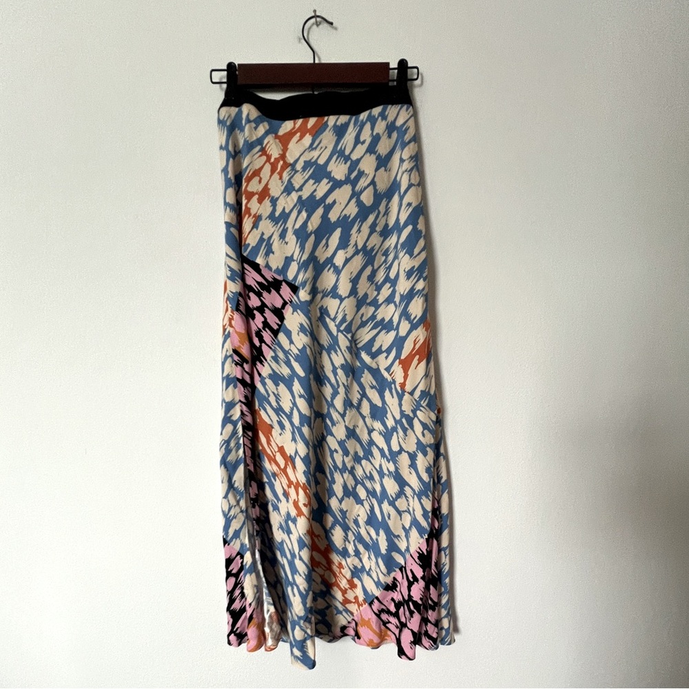 Patterned midi skirt